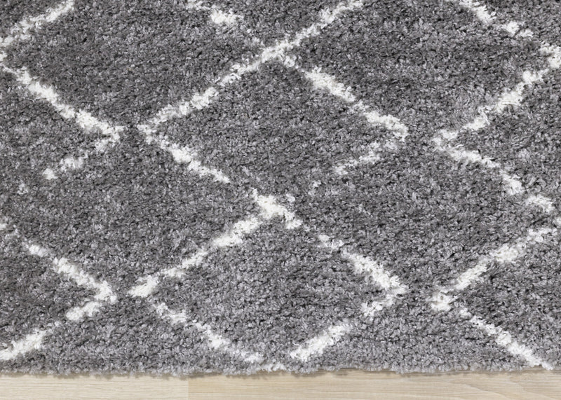 Taylor Grey Cream Rustic Diamond Rug, 5'3\" x 7'7\" Indoor Area Rug