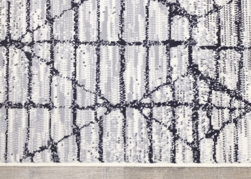 Florence Distressed Geometric Area Rug - 4'7\" x 6'7\"