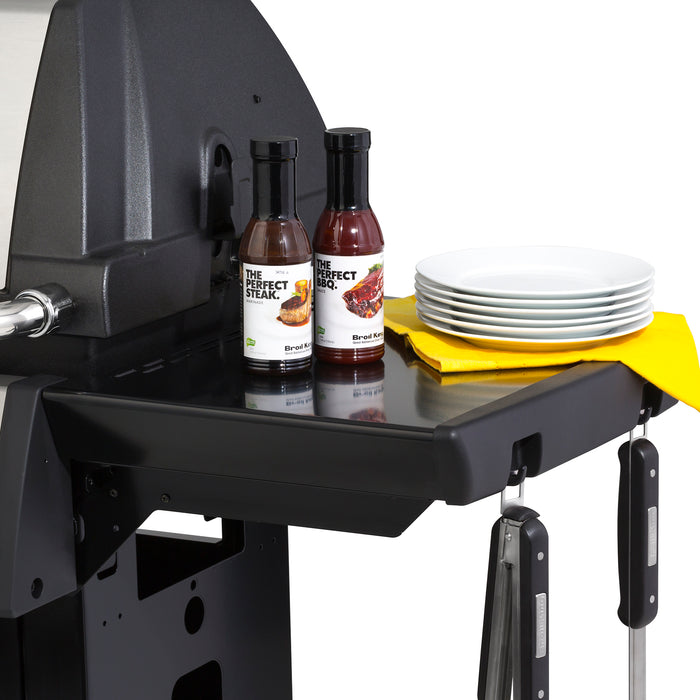 Broil King Monarch™ 320 Natural Gas Grill in Stainless Steel & Black - 834257