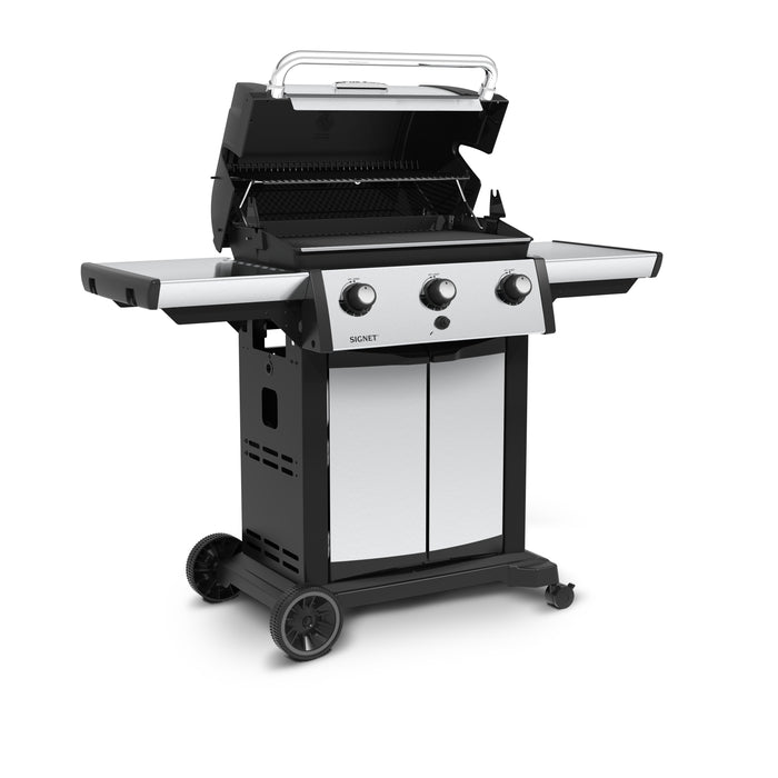 Broil King Signet™ Natural Gas Grill in Stainless Steel - 946857