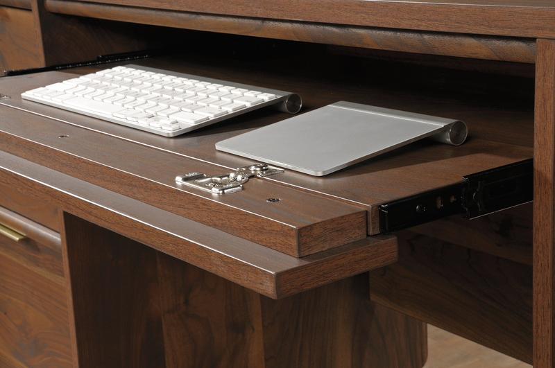 Clifford Place 59.06“ Executive  Desk with 6 Drawers – Grand Walnut