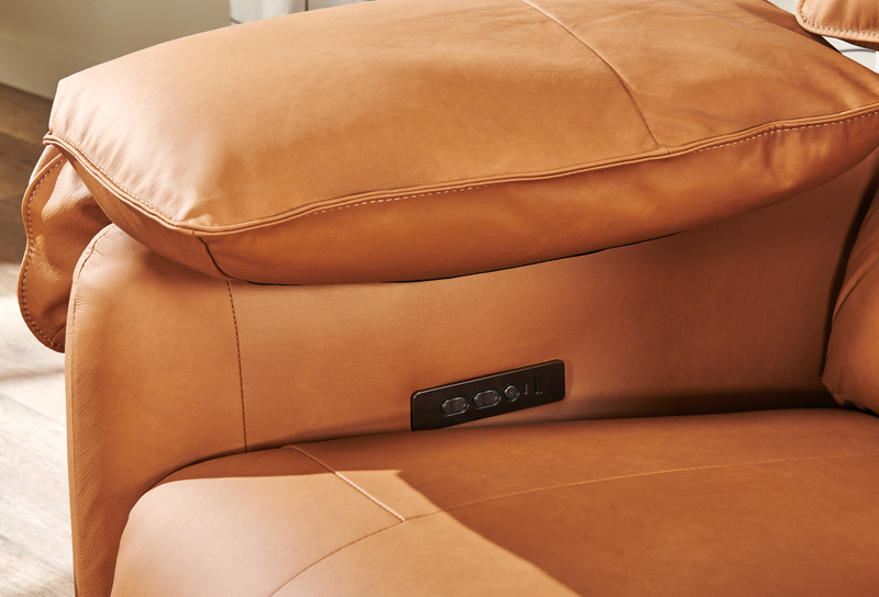 Momento 54\" Genuine Leather Power Reclining Chair – Caramel