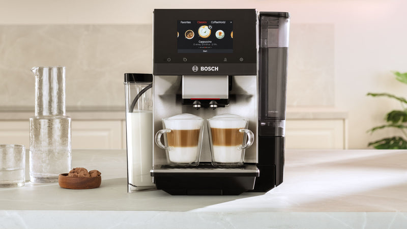Bosch 800 Series VeroCafe Espresso Machine with Attached Milk Container - Silver - TQU60307