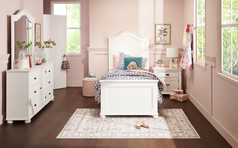 Aylin Ivory Washable Area Rug - 5’ x 7’