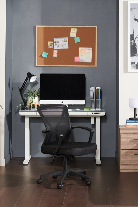 Dominic 23.5\" Office Chair with Mesh Back - Black