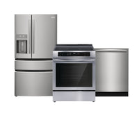 Frigidaire 3-Piece Kitchen Appliance Package 