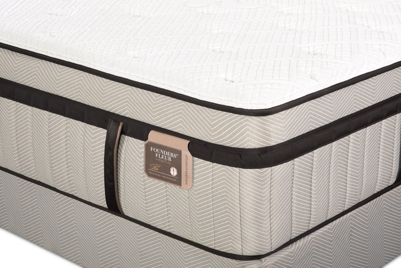 Stearns & Foster® Middlesbrough Luxury Eurotop Full Mattress Set