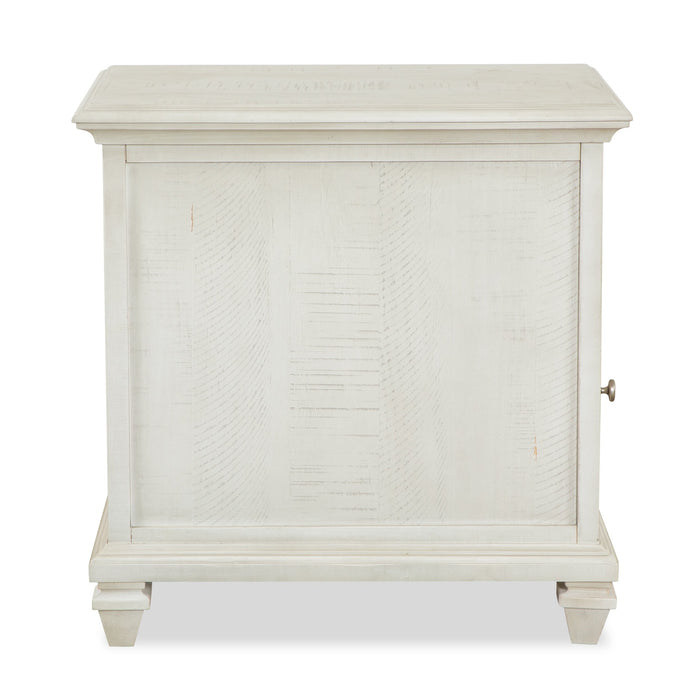 Newman  18\" Traditional Chairside Table with Storage - Alabaster White Pine