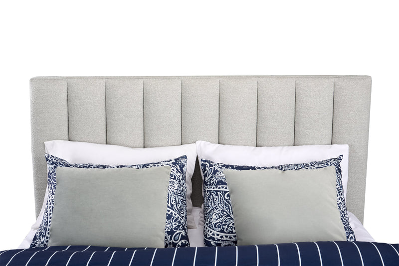 Kort & Co. Rain Upholstered Platform Bed in Light Grey Fabric, Tufted - Queen Size