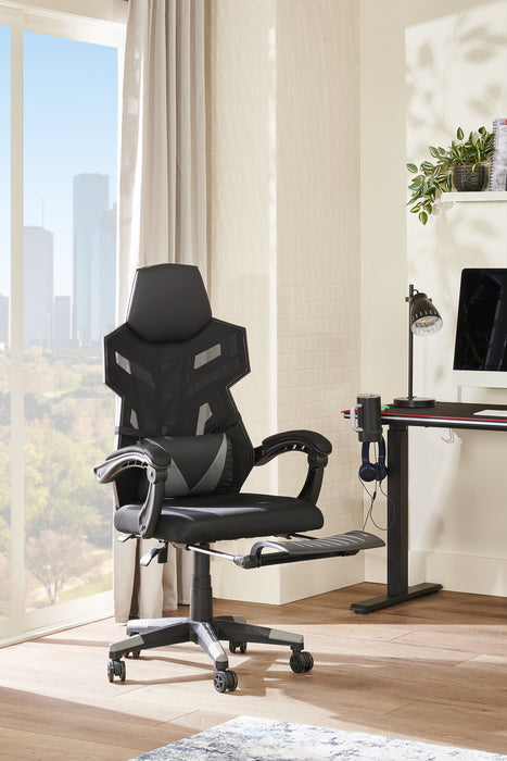 Sparrow 28.3\" Ergonomic Gaming Chair with Lumbar Cushion and Footrest - Black