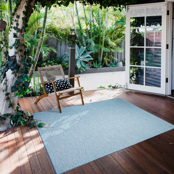 Neisha Diamond Light Blue Rug 5'3\" X 7'3\" Area Rug