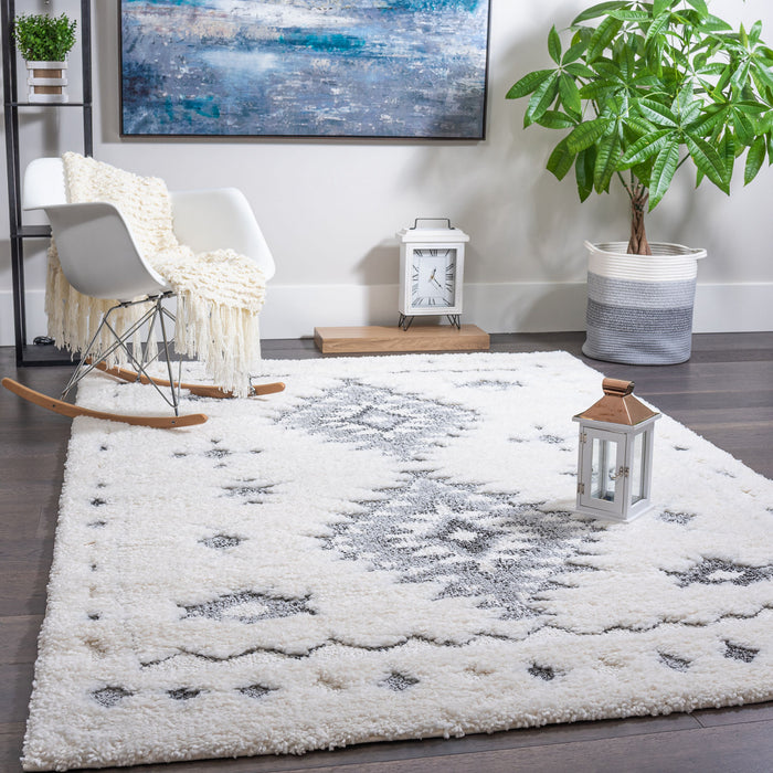 Lola Diamond Grey 7x10 Area Rug