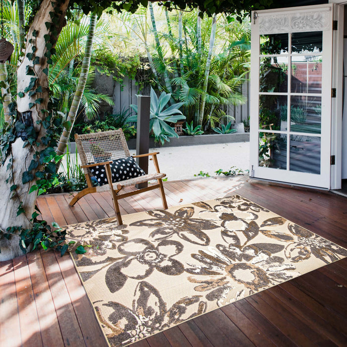 Angie Ivory Area Rug - 7'10\" X 10'2\" 