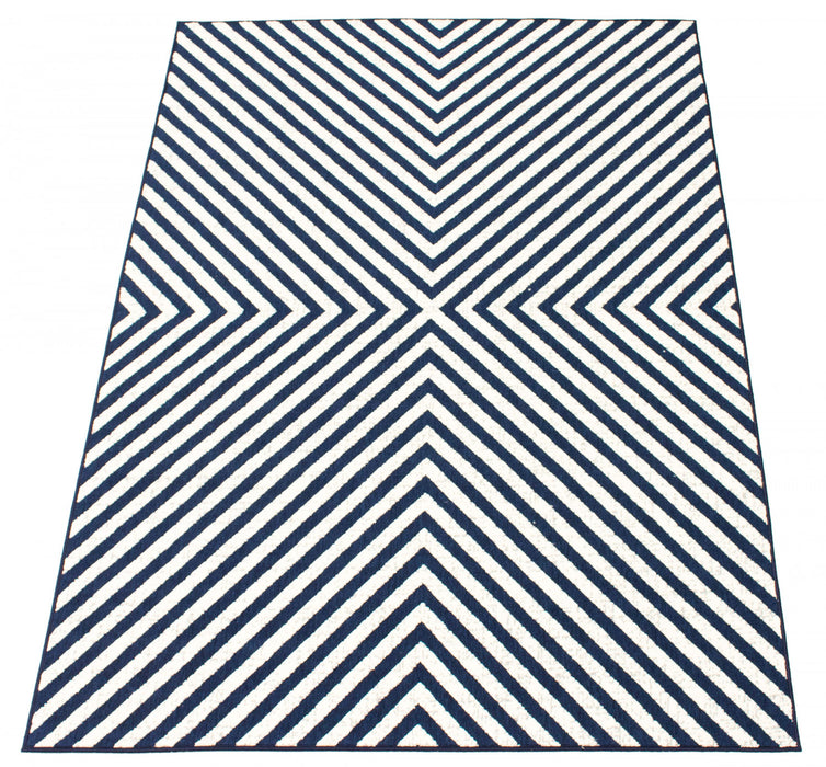 Dodie Blue-Ivory 5'3\" x 7'7\" Area Rug