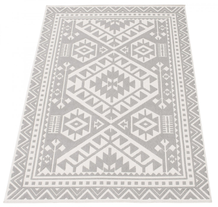 Gaia Light Grey 5'3\" x 7'7\" Area Rug