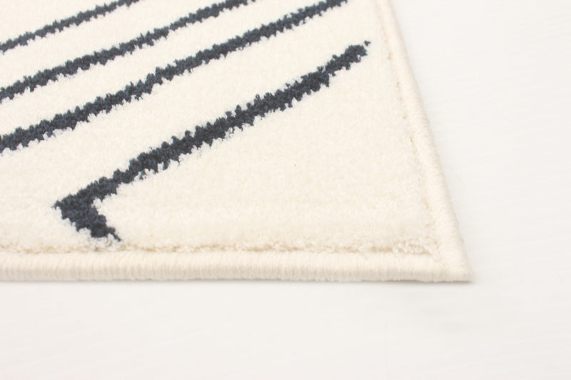 August Geod White-Navy 6'7\" x 9'6\" Area Rug