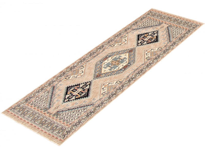 Quincy Ivory Area Rug - 2'8\" x 10'0\"