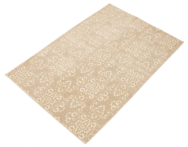 Caledonia Ivory 5'3\" x 7'7\" Area Rug