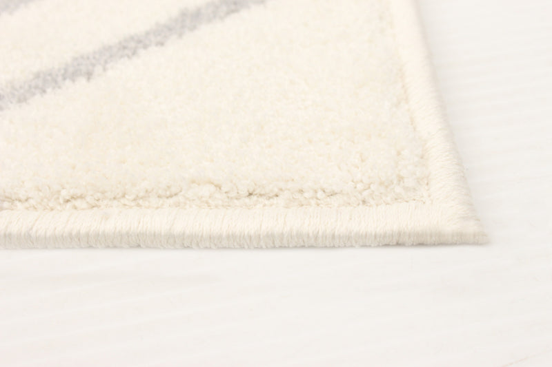 August Geod White-Grey 7'10\" x 10'2\" Area Rug