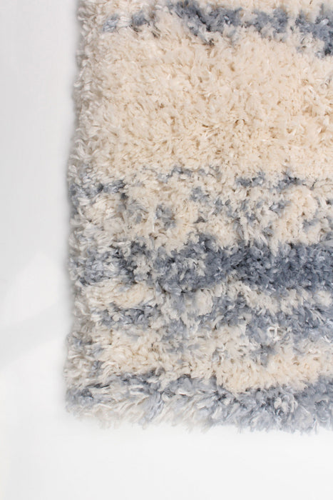 Kei Cream/Light Blue Area Rug - 6'7\" x 9'6\"