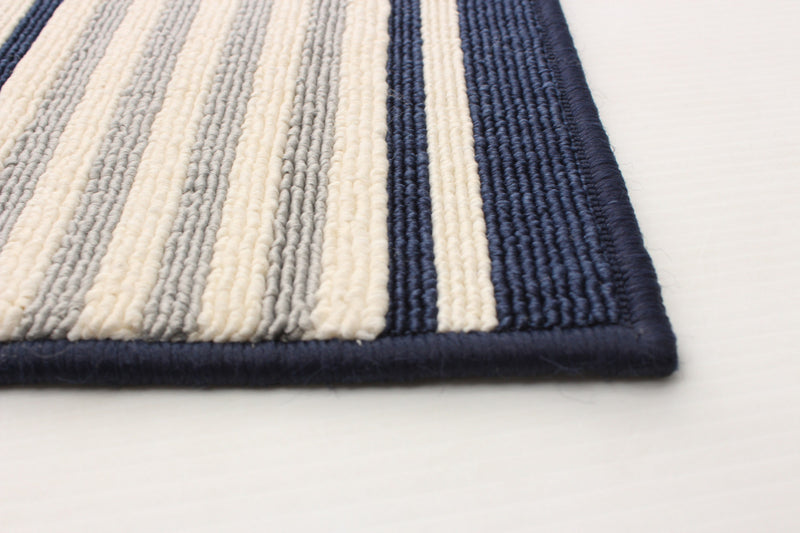 Talya Navy 6'7\" x 9'6\" Area Rug