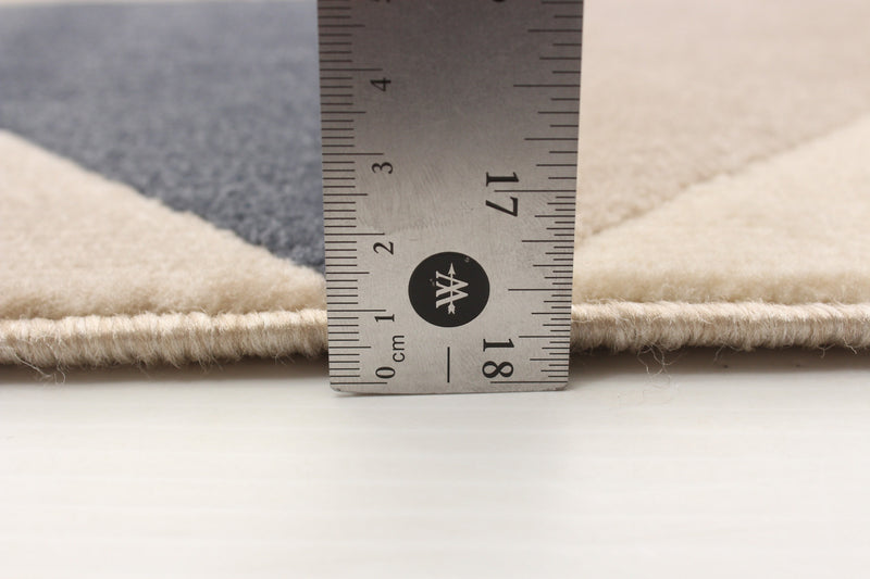 Nuria Blue 5'3\" x 7'7\" Area Rug