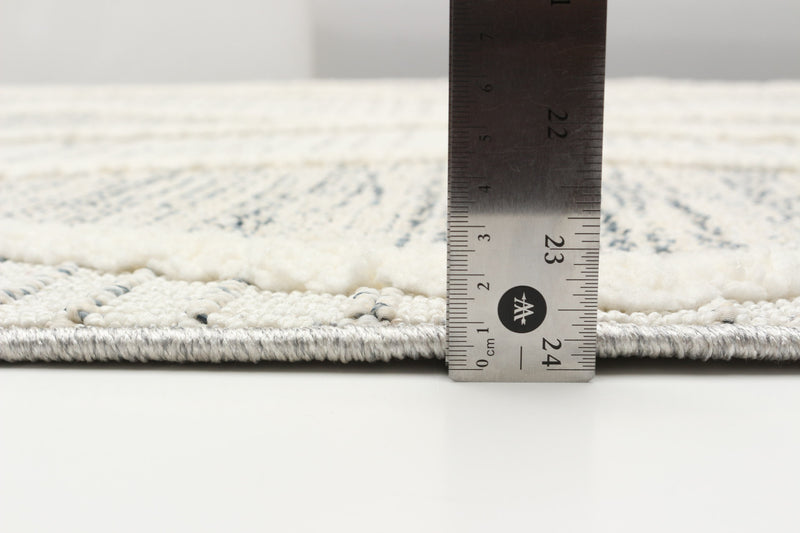 Ebba Grey Area Rug - 5'0\" x 7'0\"