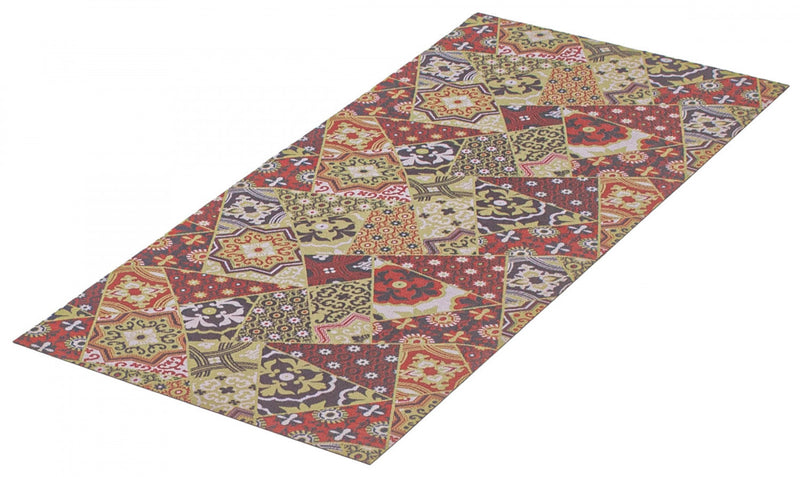 Bellezza Red-Green Area Rug - 2'2\" x 6'0\"