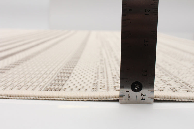 Wileen Ivory Area Rug - 3'3\" X 4'7\" 