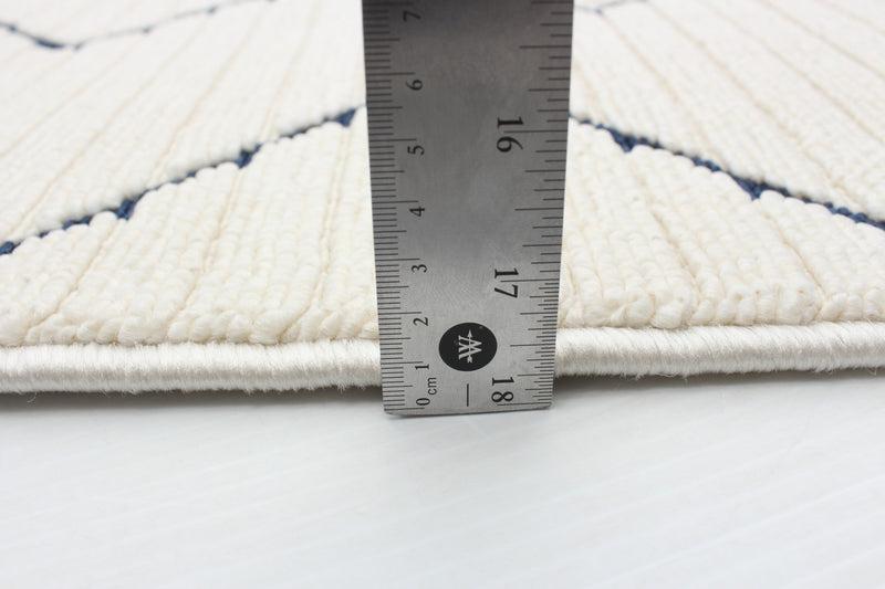 Kimi Blue-Ivory 2'8\" x 4'11\" Area Rug