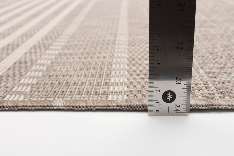 Wileen Taupe Area Rug - 4'4\" X 6'5\" 
