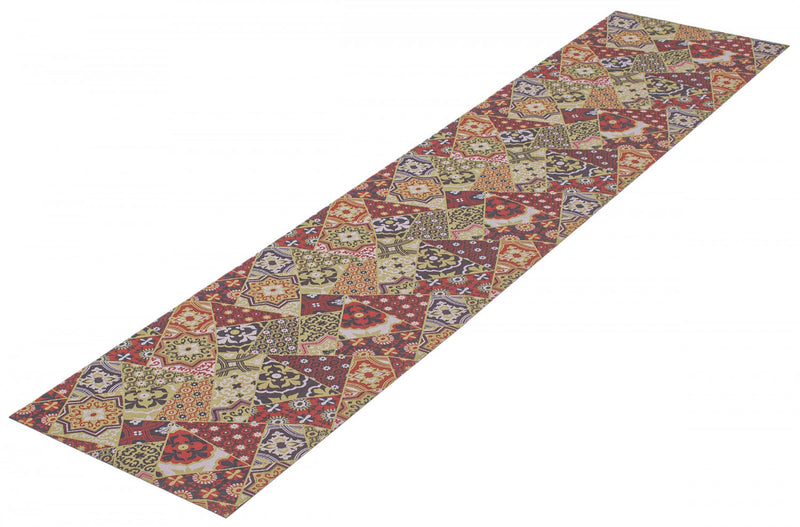 Bellezza Red / Green 2'2\" x 28'0\" Area Rug