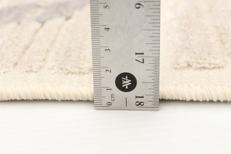 Kaden Ivory Area Rug - 6'3\" x 9'6\"