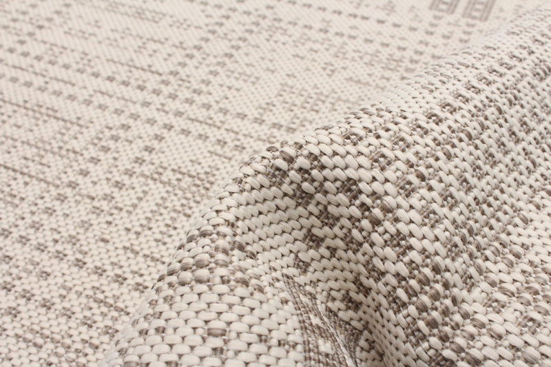 Joni Ivory Area Rug - 2'2\" X 3'11\" 