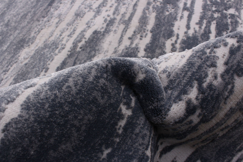 Ulema Grey Rug 5'3\" X 7'3\" Area Rug