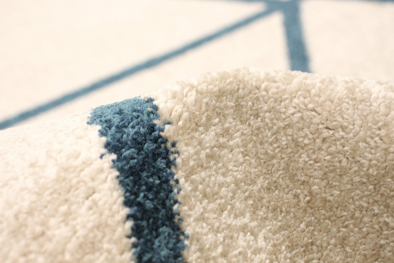 Anandi Ivory-Blue Area Rug - 3'11\" x 5'7\"
