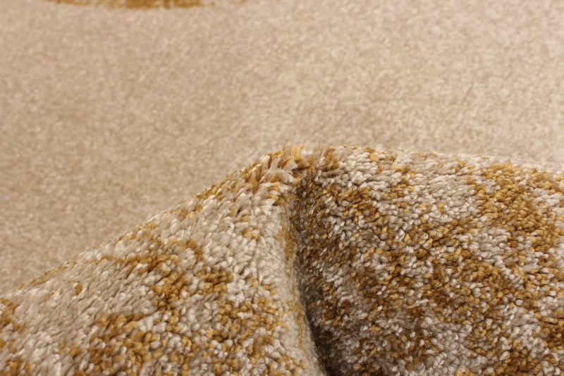 Ellegance Ivory / Gold 6'7\" x 9'6\" Area Rug