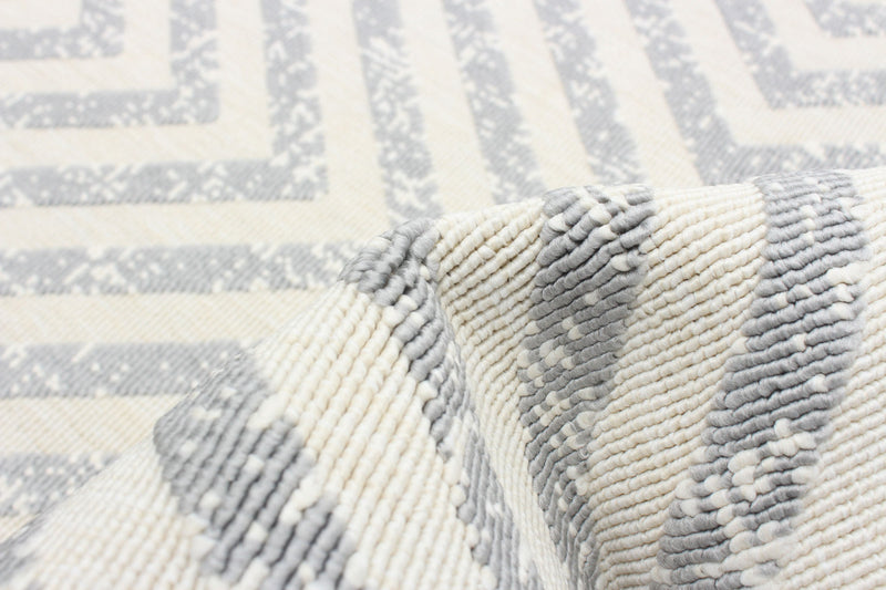 Dodie Light Grey 3'11\" x 5'7\" Area Rug