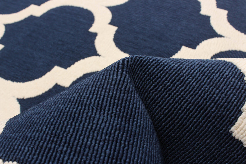 Sophie Ivory-Navy Area Rug - 3'11\" x 5'7\"