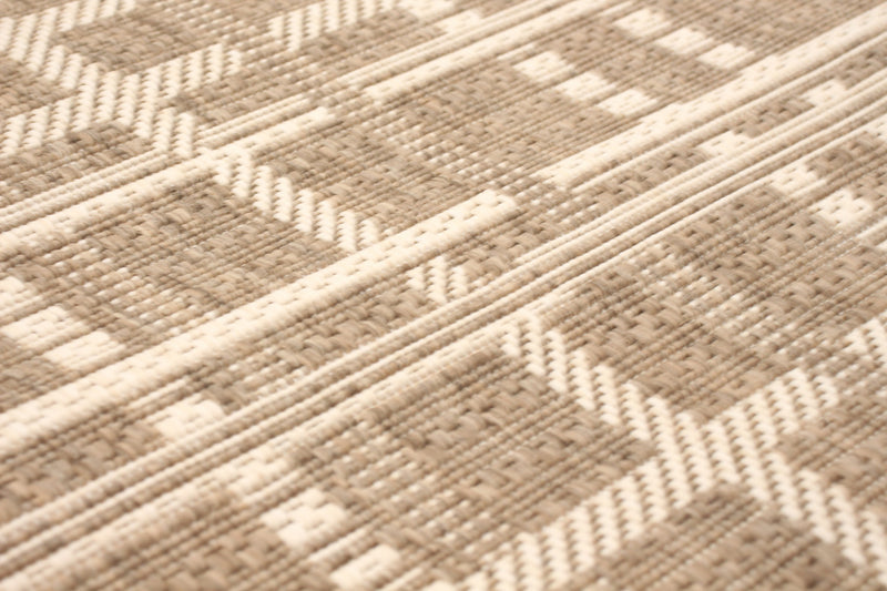 Sadie Burburry Taupe-Champagne Area Rug - 5'3\" x 7'7\"