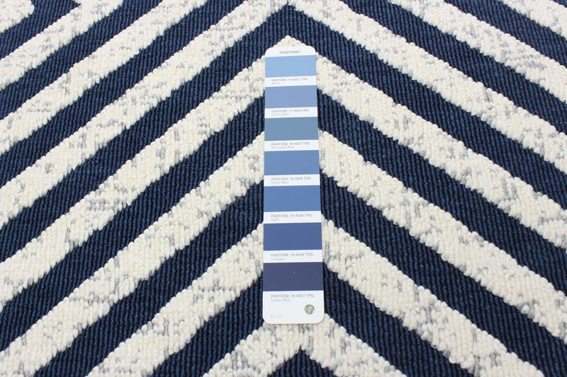 Dodie Blue-Ivory 3'11\" x 5'7\" Area Rug