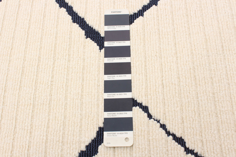 Kimi Blue-Ivory 5'3\" x 7'7\" Area Rug