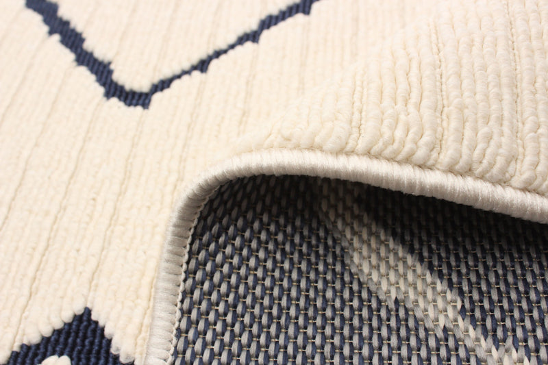 Kimi Blue-Ivory 5'3\" x 7'7\" Area Rug