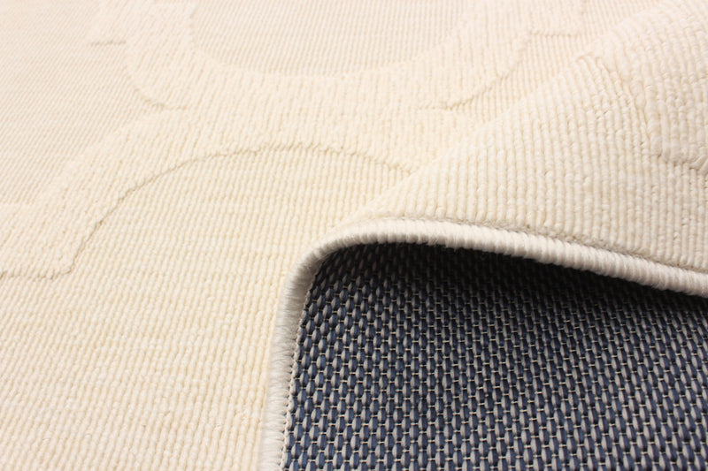 Sophie Ivory Area Rug - 4'7\" x 6'7\"