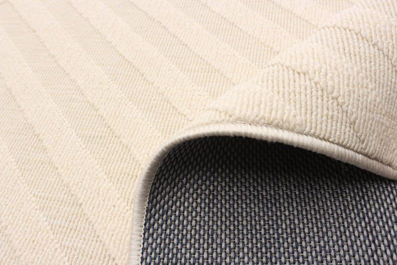 Dodie Ivory 5'3\" x 7'7\" Area Rug