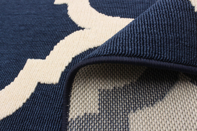 Sophie Ivory-Navy Area Rug - 3'11\" x 5'7\"