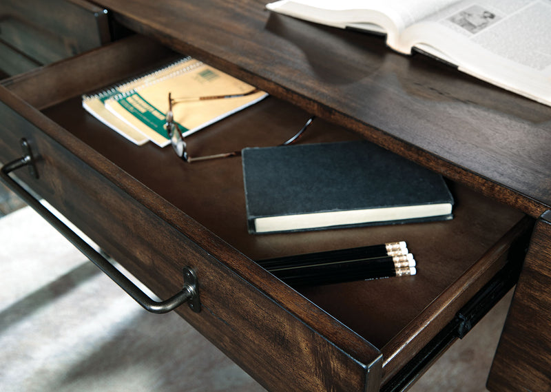 Strathmore Desk